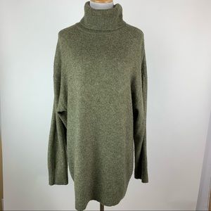 ZARA Green Turtleneck Sweater Medium